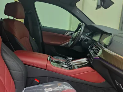 2023 بي ام دبليو الفئة اكس 6 إم كت