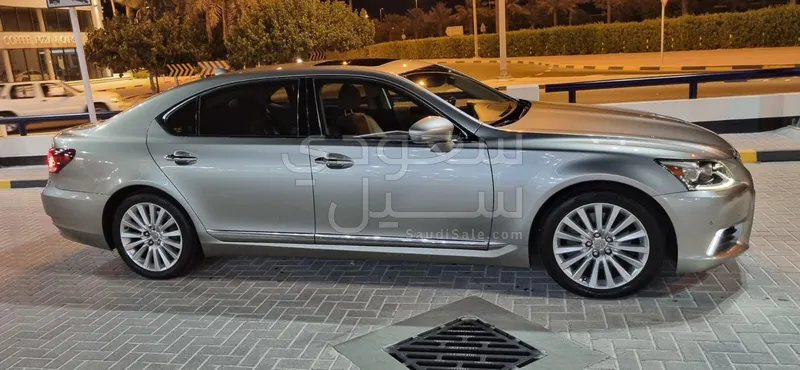 2015 لكزس إل إس 460 إل