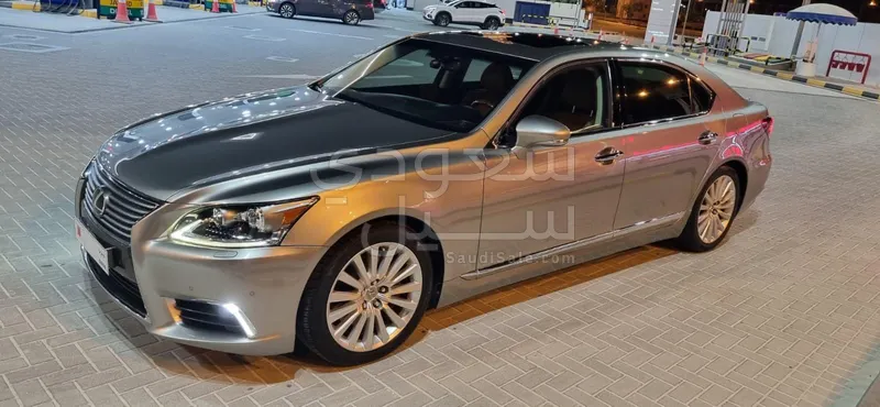 2015 لكزس إل إس 460 إل
