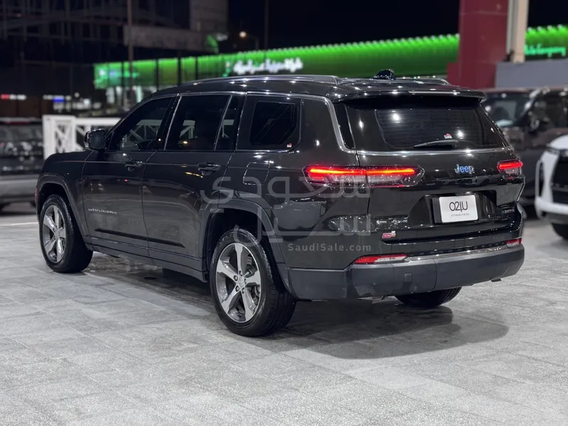 2023 جييب جراند شيروكي ليميتد