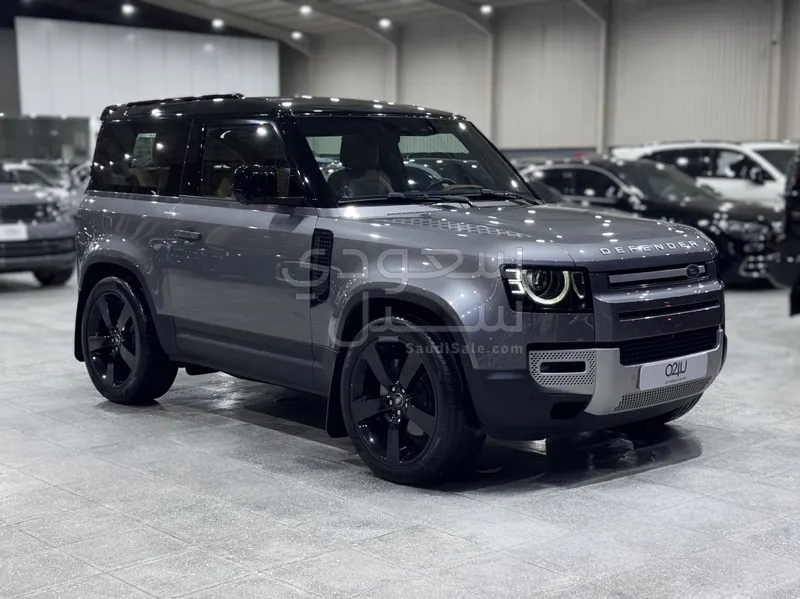 2024 لاند روفر ديفيندر اتش اس اي