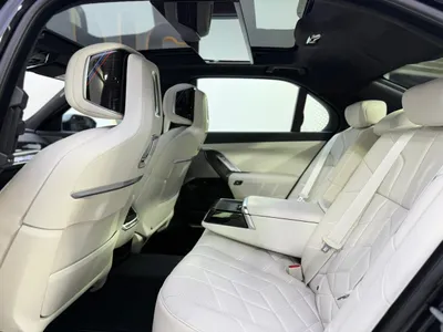 2026 بي ام دبليو الفئة السابعة 735أي