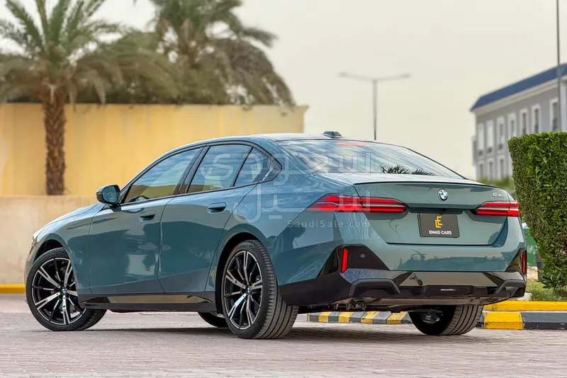 2026 بي ام دبليو الفئة الخامسة 530 أي