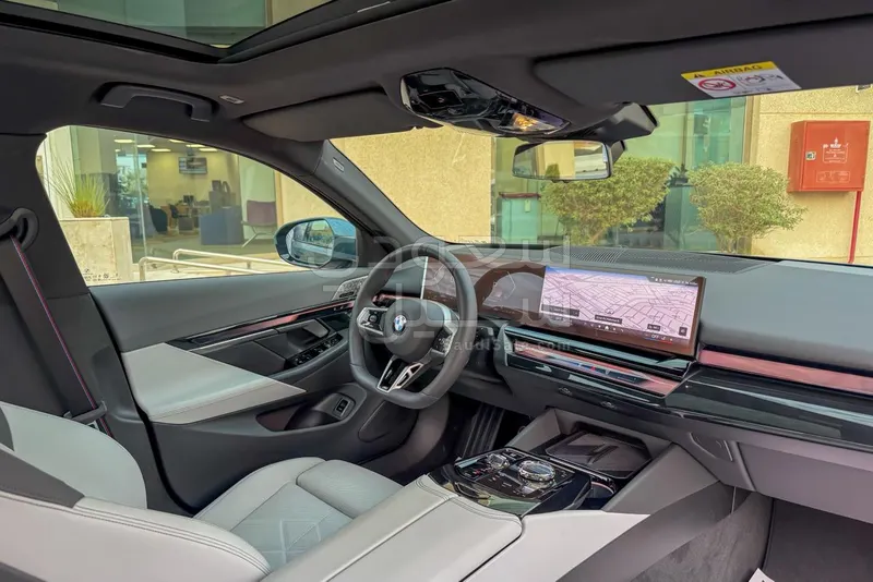 2026 بي ام دبليو الفئة الخامسة 530 أي