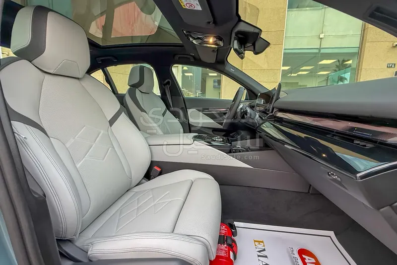 2026 بي ام دبليو الفئة الخامسة 530 أي