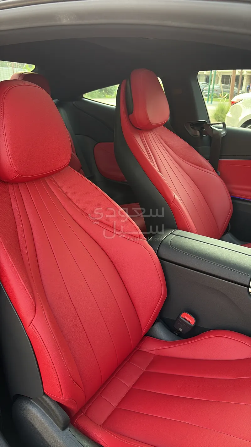 2024 مرسيدس - بنز سي إل إي 300