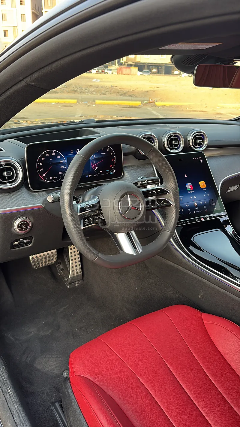 2024 مرسيدس - بنز سي إل إي 300