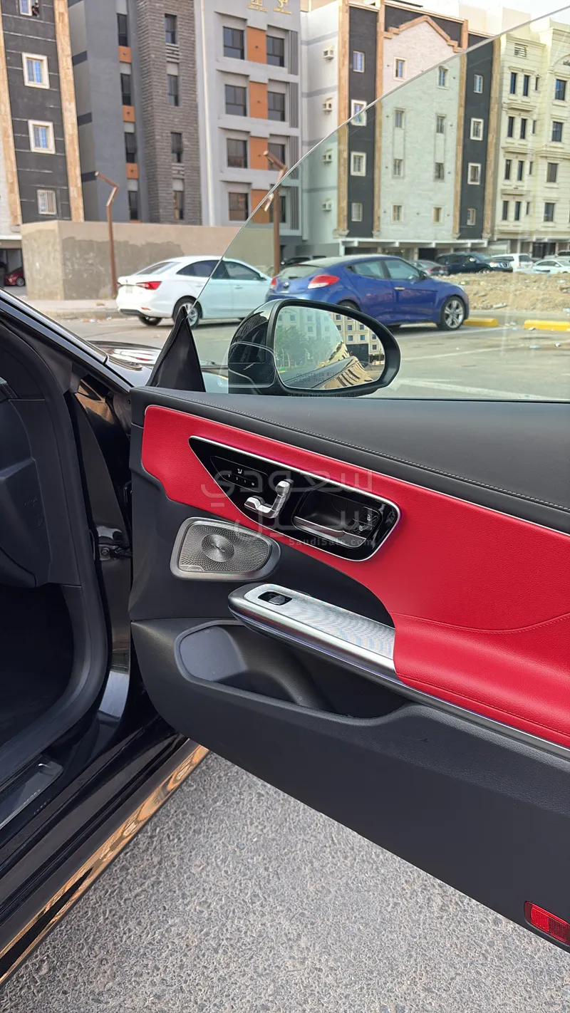 2024 مرسيدس - بنز سي إل إي 300