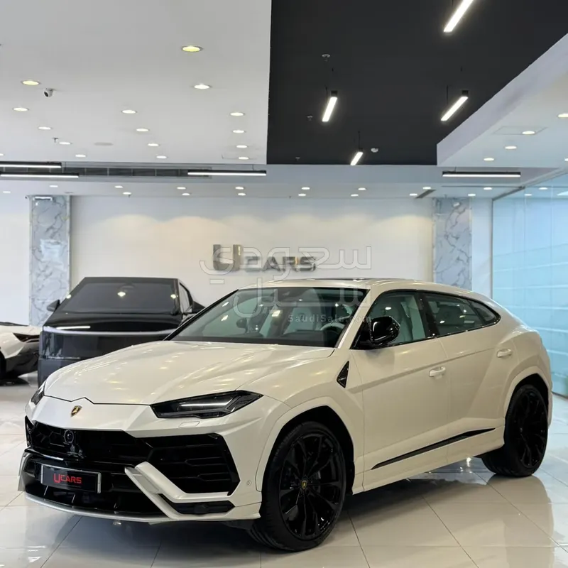 2022 لمبرجيني اوروس