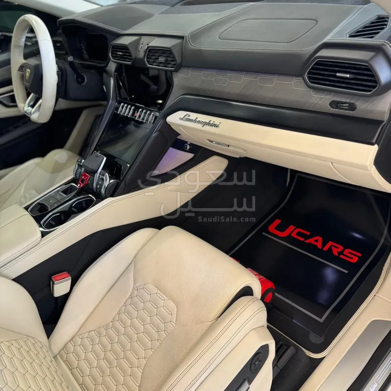 2022 لمبرجيني اوروس