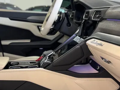 2022 لمبرجيني اوروس