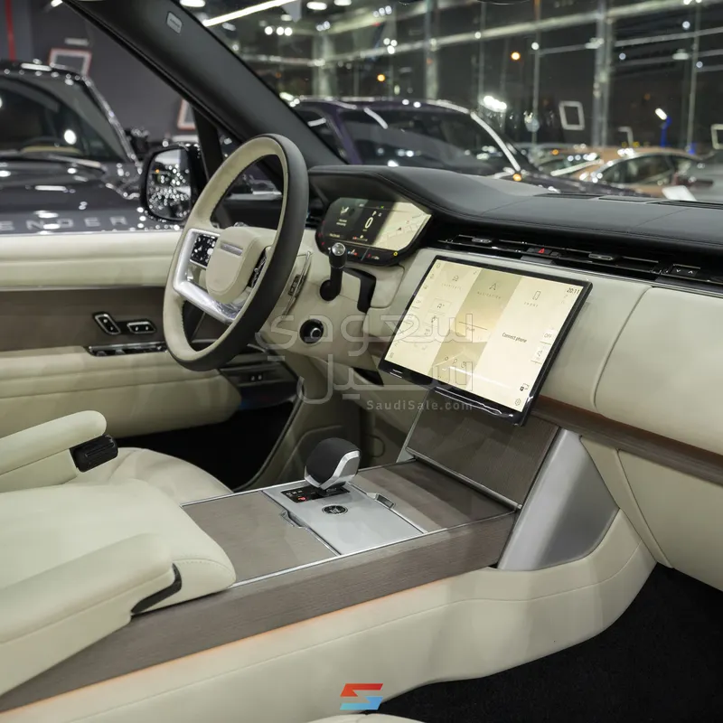 2025 لاند روفر رينج روفر اتش اس اي