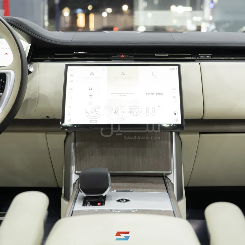 2025 لاند روفر رينج روفر اتش اس اي