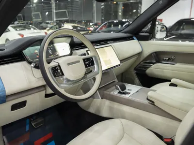 2025 لاند روفر رينج روفر اتش اس اي