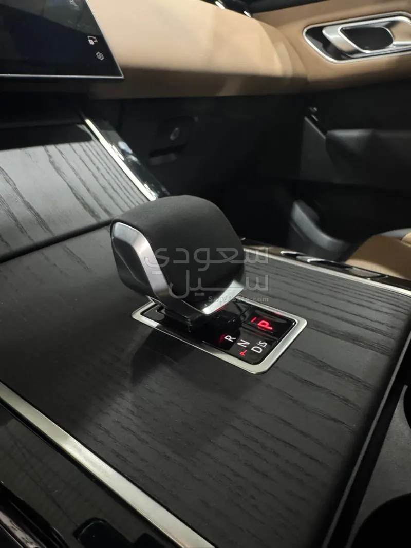 2025 لاند روفر رينج روفر فيلار اتش اس اي