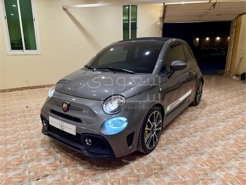 2024 فيات ابارث 695 توريزمو