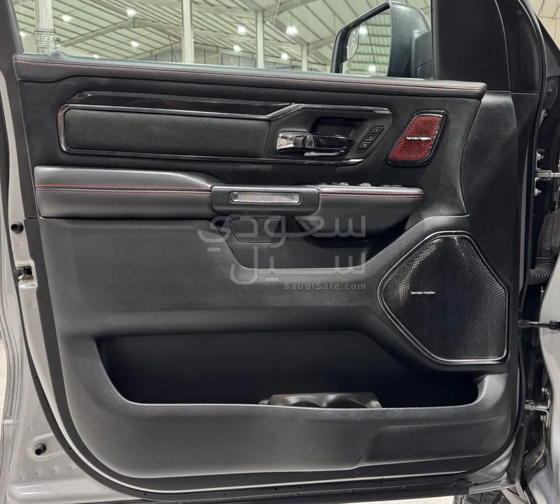 2022 دودج رام تي ار اكس