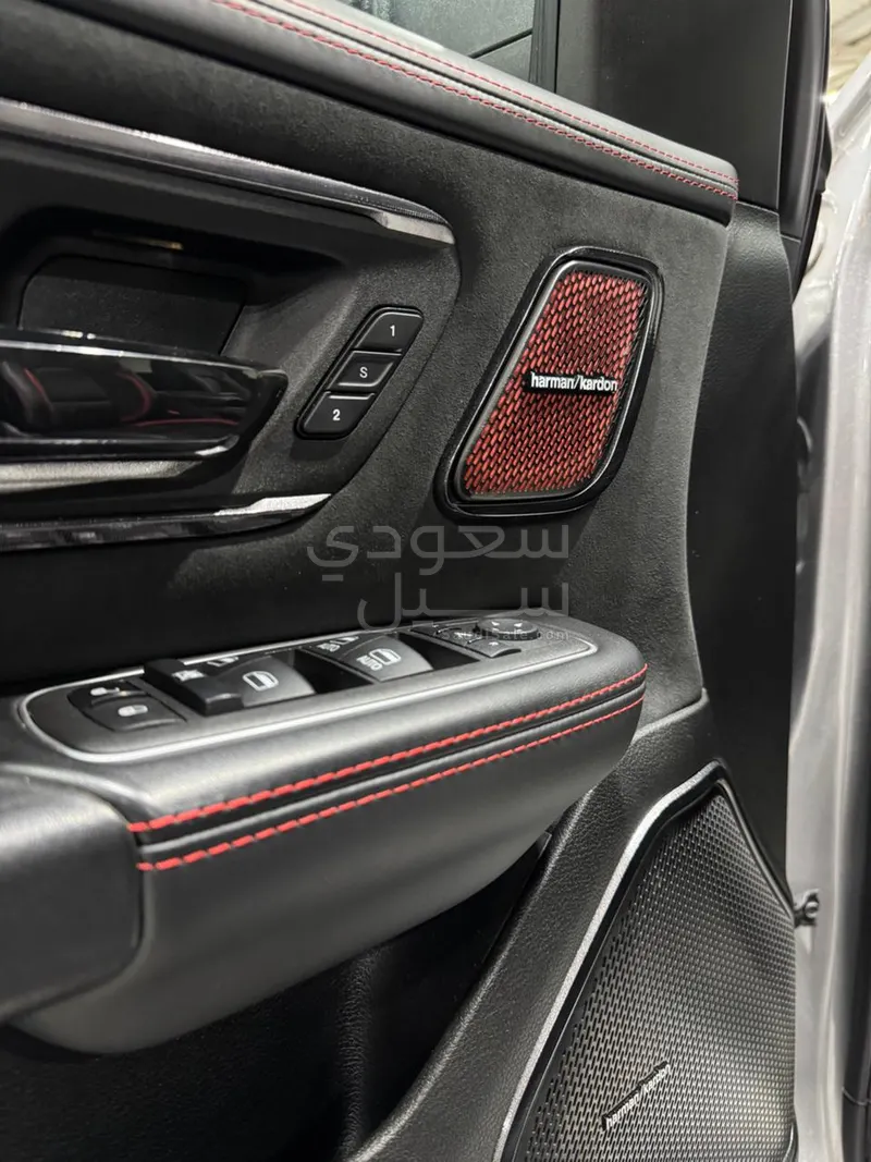 2022 دودج رام تي ار اكس