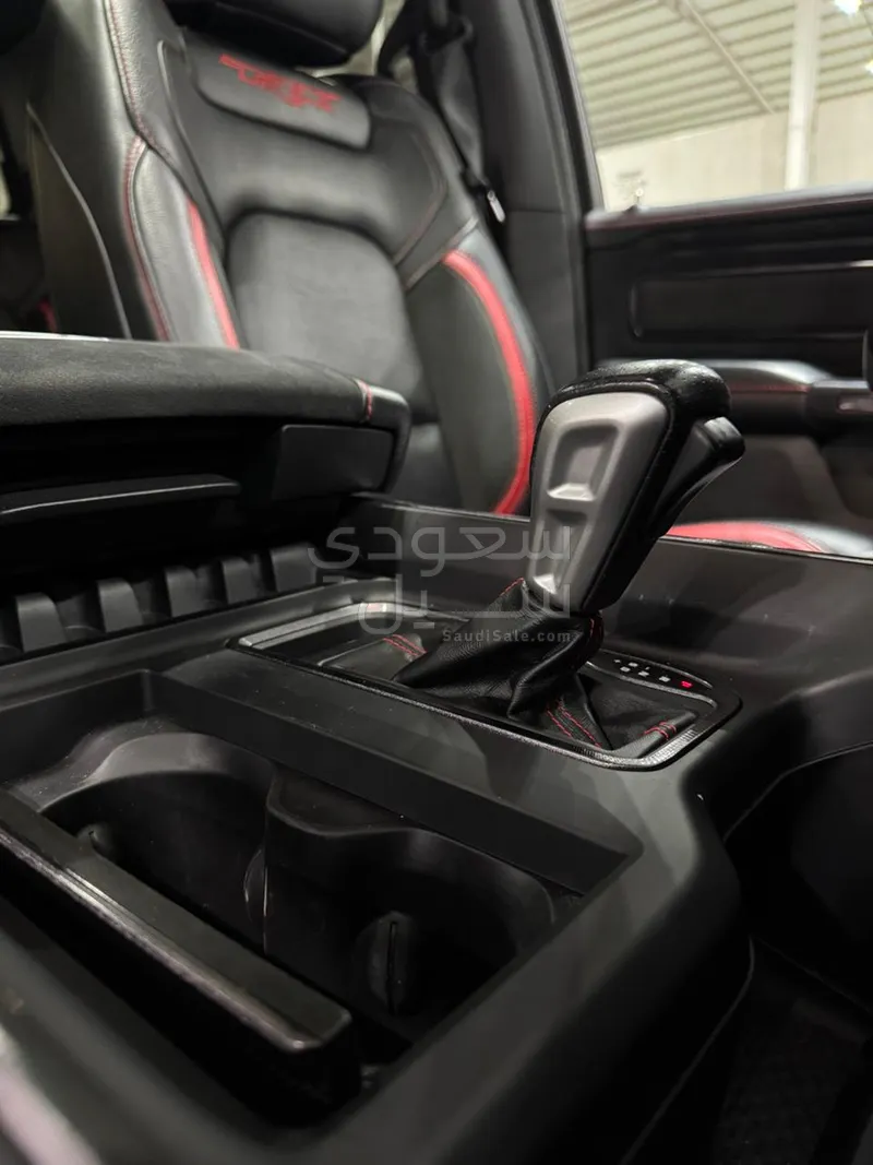 2022 دودج رام تي ار اكس