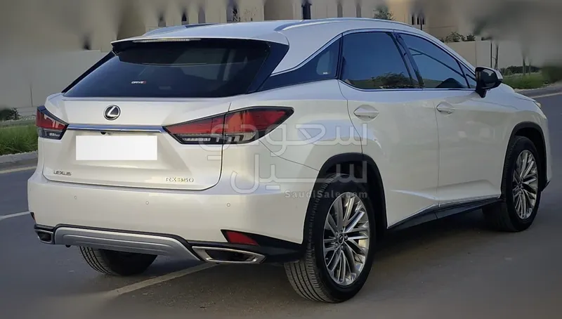 2021 لكزس أر إكس 350