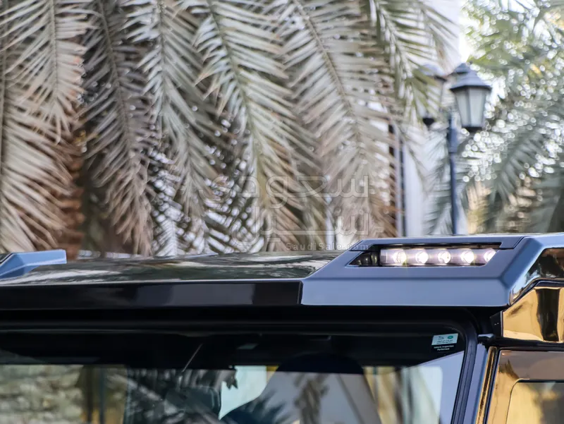 2015 لاند روفر ديفيندر 90