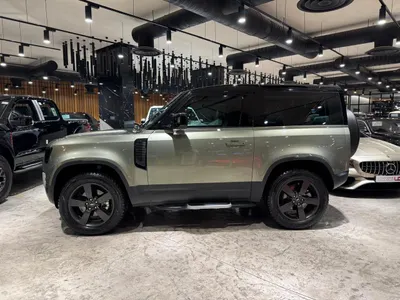 2024 لاند روفر ديفيندر 90