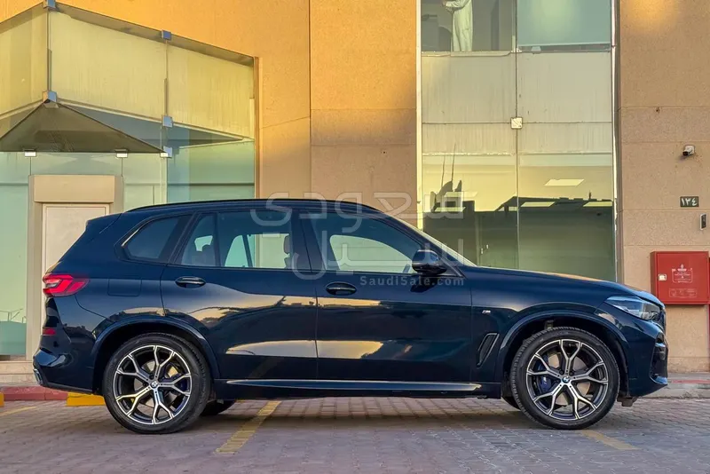 2023 بي ام دبليو الفئة اكس 5 إم كت