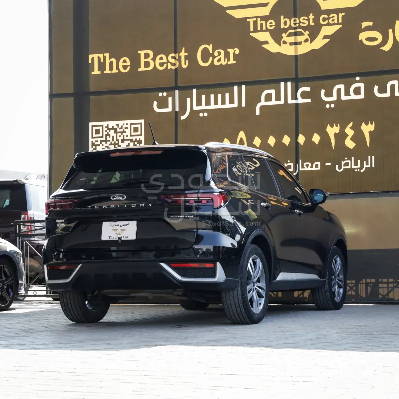 2024 فورد تيريتوري تيتانيوم بلس