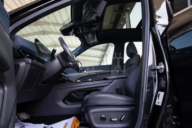 2024 فورد تيريتوري تيتانيوم بلس