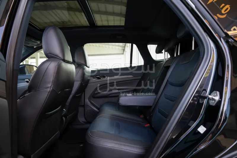 2024 فورد تيريتوري تيتانيوم بلس