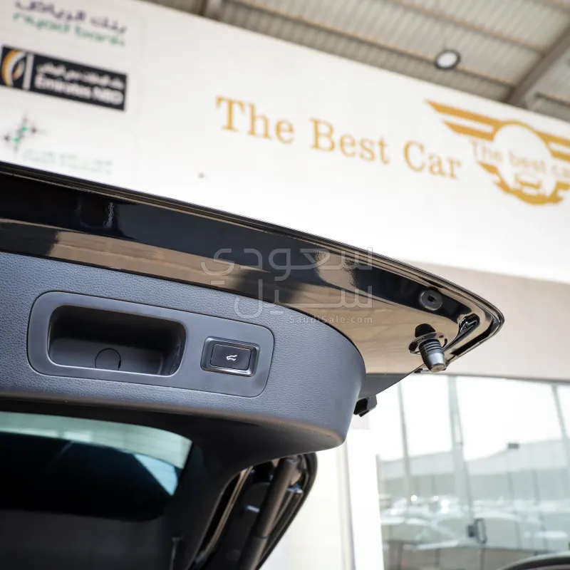 2024 فورد تيريتوري تيتانيوم بلس