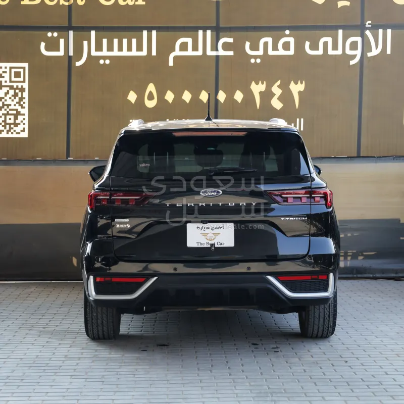 2024 فورد تيريتوري تيتانيوم بلس