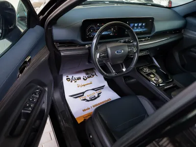 2024 فورد تيريتوري تيتانيوم بلس