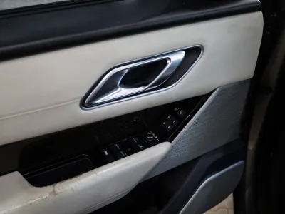 2018 لاند روفر رينج روفر فيلار أر - دايناميك