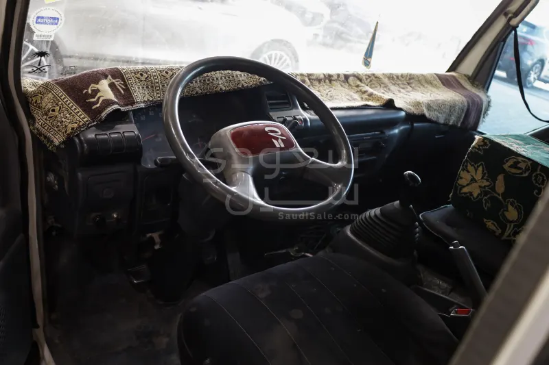 2008 ايسوزو دينا