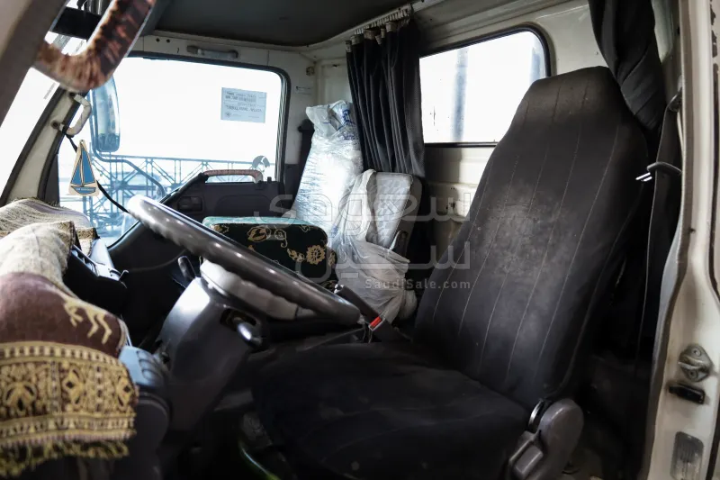 2008 ايسوزو دينا