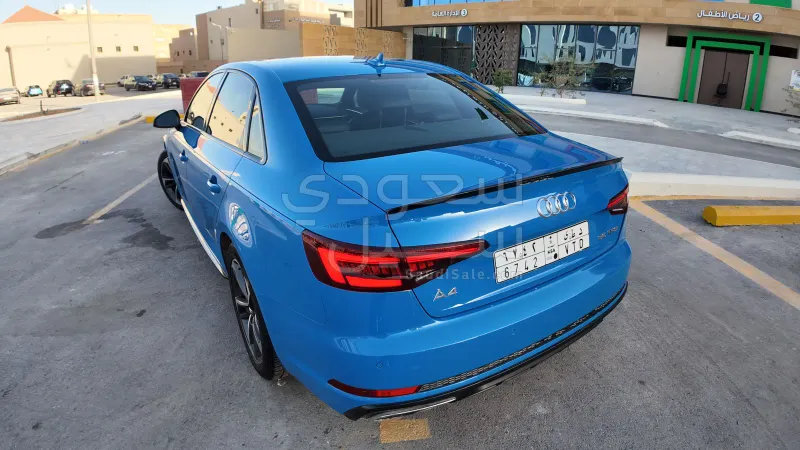 2019 اودي اي 4