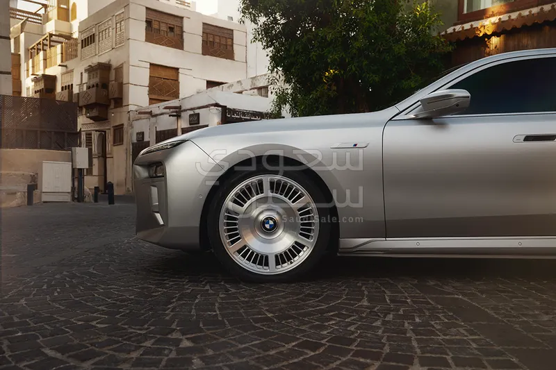 2024 BMW 7 Series 760Li M