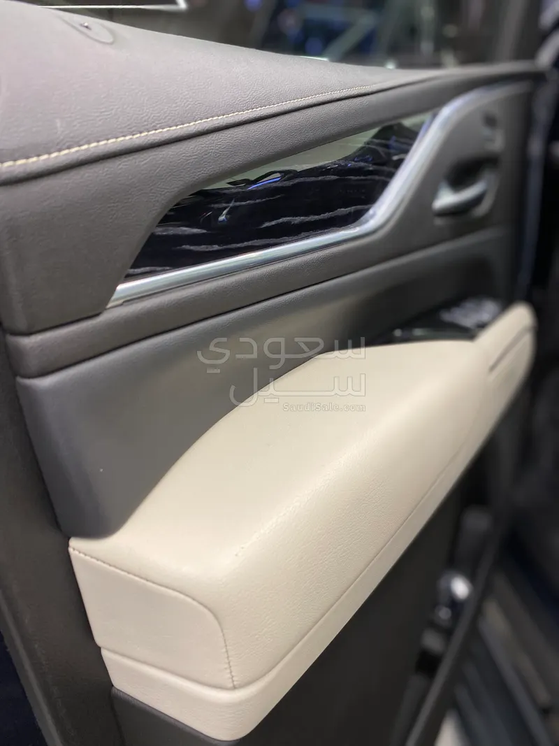 2022 كاديلاك اسكاليد