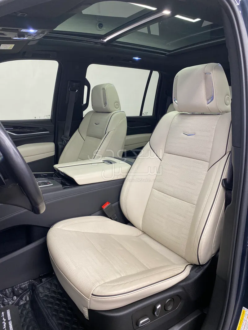 2022 كاديلاك اسكاليد