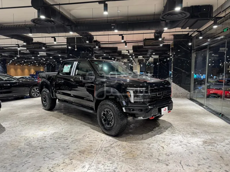 2025 فورد اف 150 رابتور ار