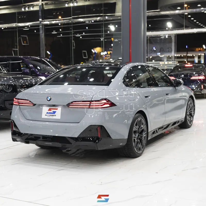 2026 بي ام دبليو الفئة الخامسة 520 أي