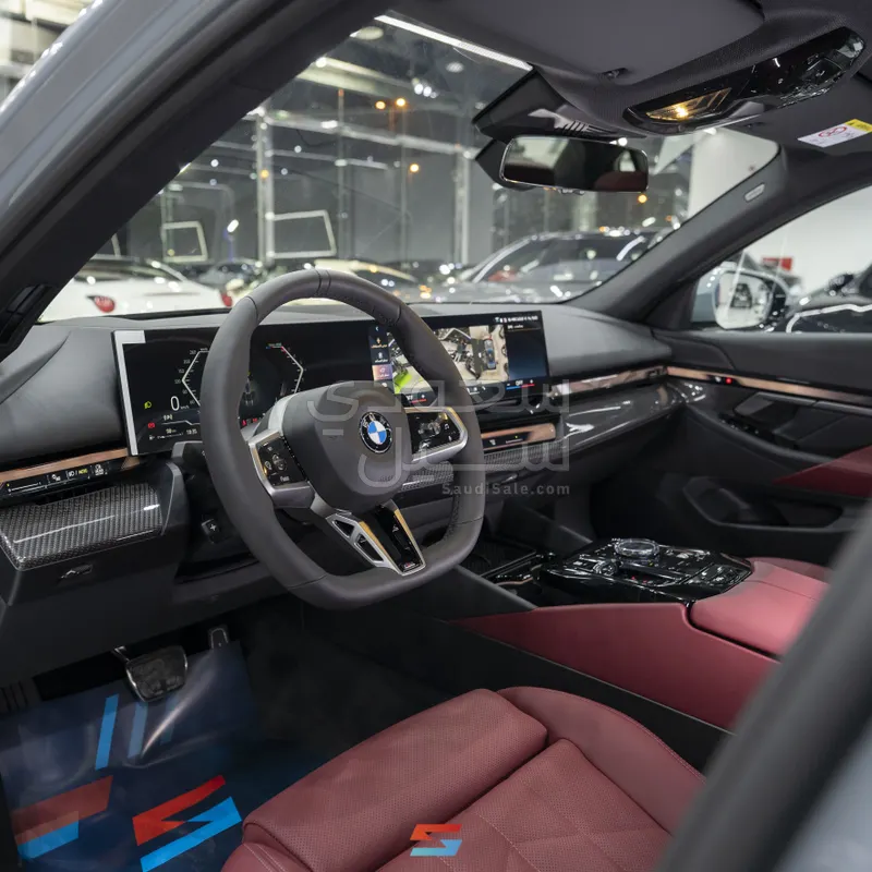 2026 بي ام دبليو الفئة الخامسة 520 أي