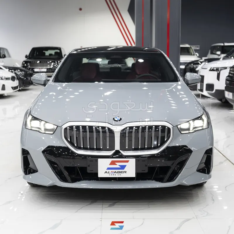 2026 بي ام دبليو الفئة الخامسة 520 أي