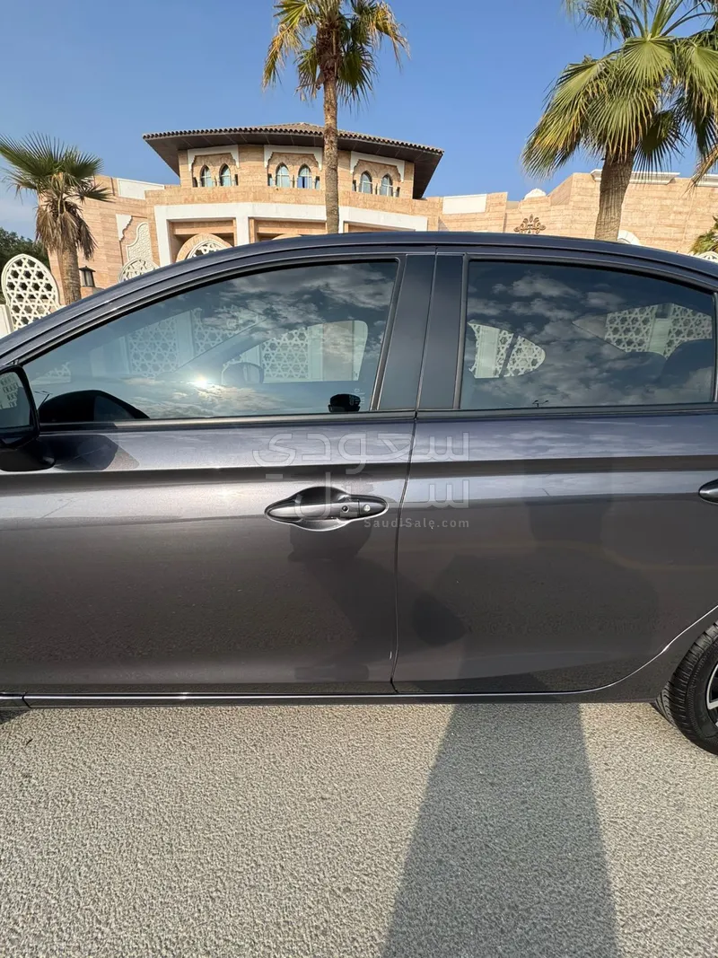 2022 هوندا سيتي دي إكس