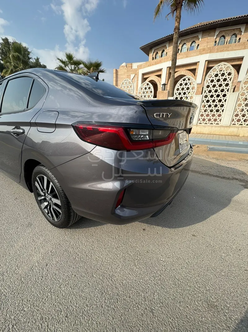 2022 هوندا سيتي دي إكس