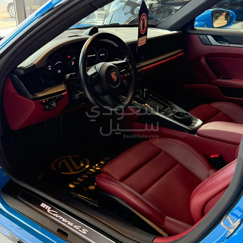 2024 بورش 911 كاريرا 4 اس