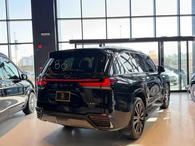 2023 لكزس إل إكس 600