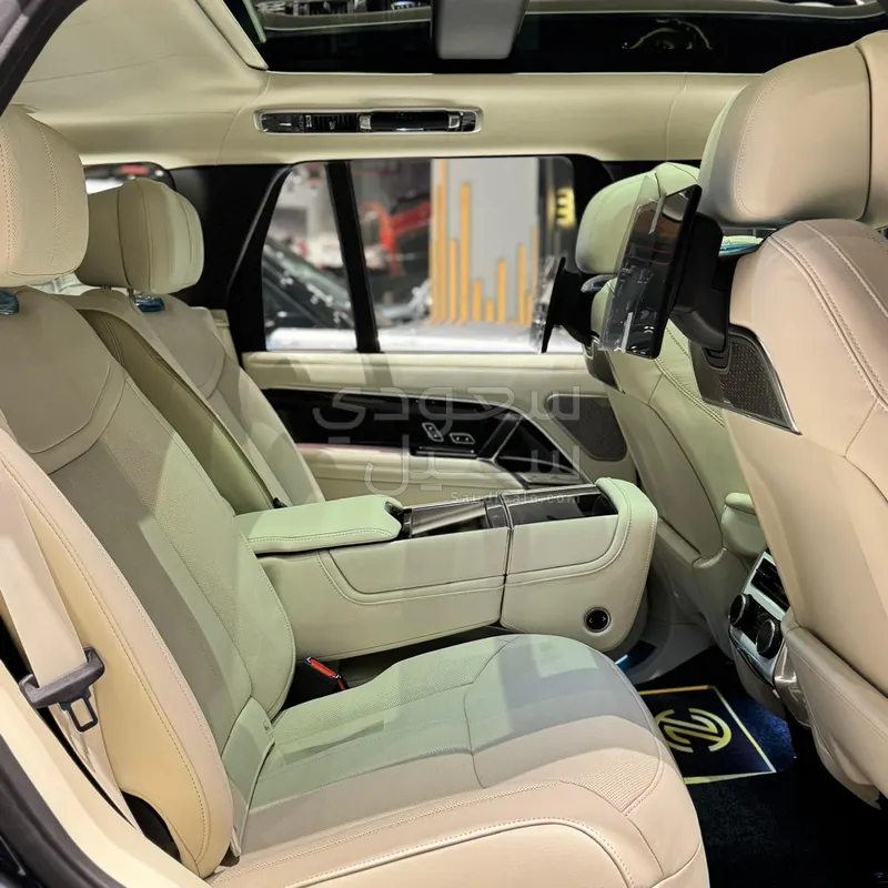 2025 لاند روفر رينج روفر اوتوبيوغرافي