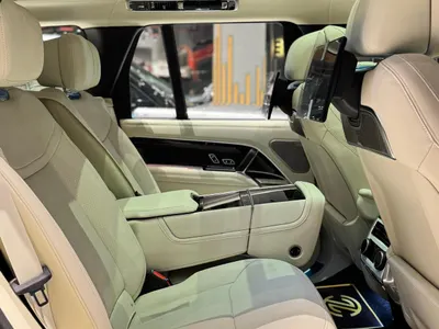 2025 لاند روفر رينج روفر اوتوبيوغرافي